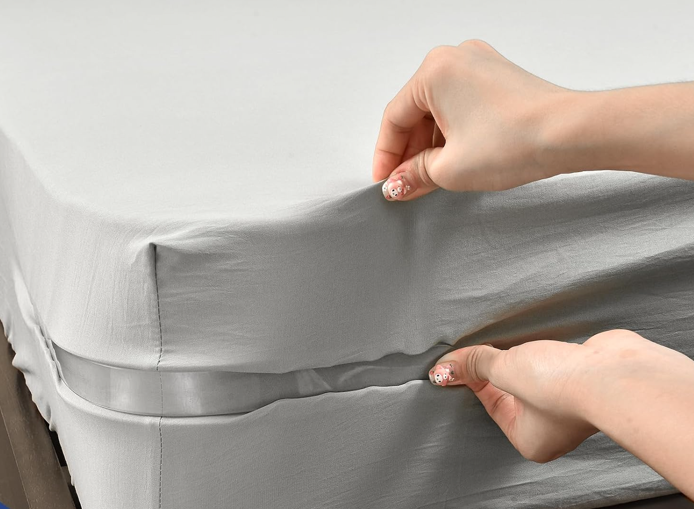 Fixateur de draps- مجموعة تثبيت غطاء السرير