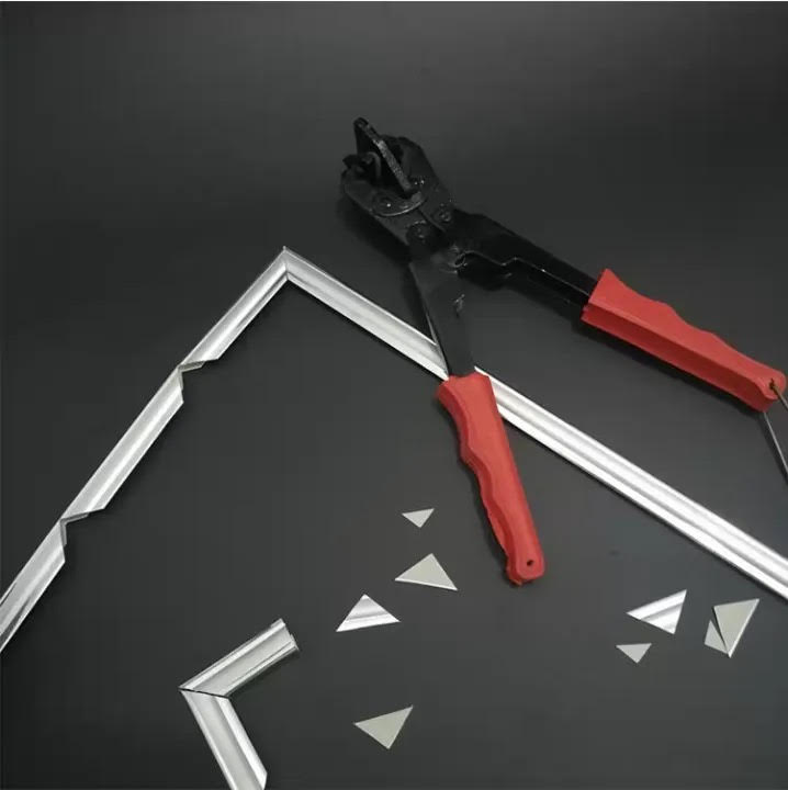 Coupe-Angles Professionnel - أداة قطع الزوايا الاحترافية