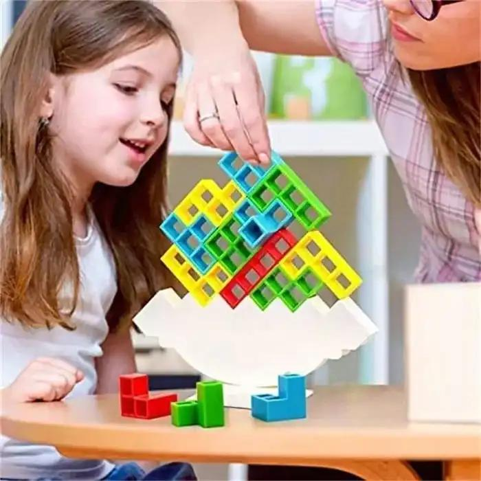 Jeu d’équilibre géométrique - لعبة التوازن الهندسي