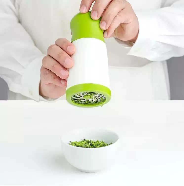 Coupe-herbes manuel - قطّاعة الأعشاب اليدوية